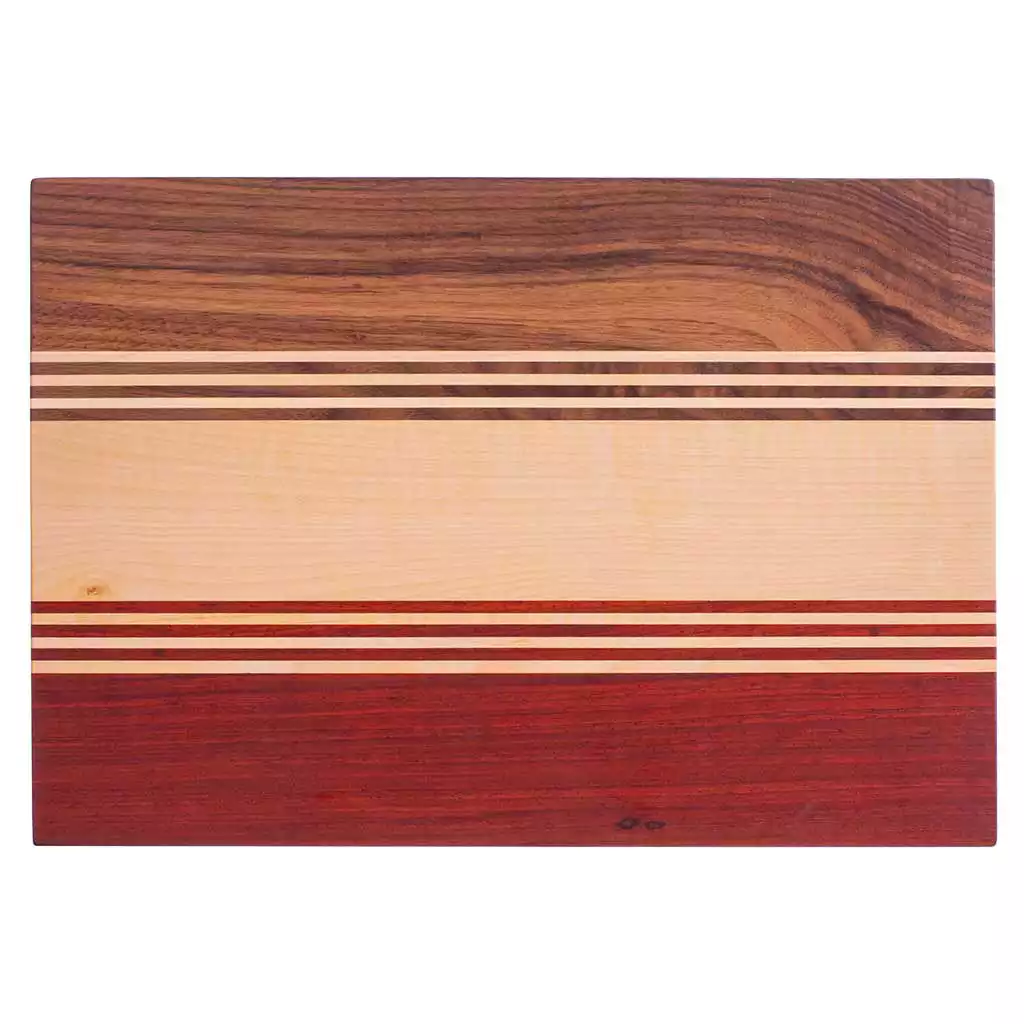 Serveringsbræt af valnød, ahorn, paduak. 310x440x24mm.